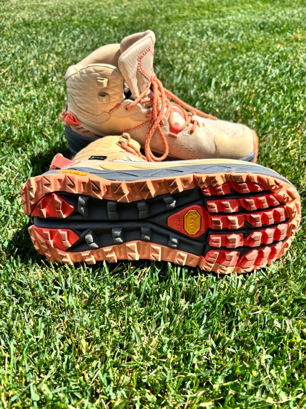 Altra Women's Beige and Coral High-Top Trail Running Shoes - GORE-TEX - Picture 6 of 7